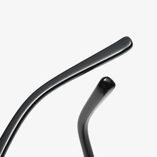 Load image into Gallery viewer, JERTHIS Classic Round Sunglasses for Women Men Retro Vintage Shades Large Plastic Frame Sunnies
